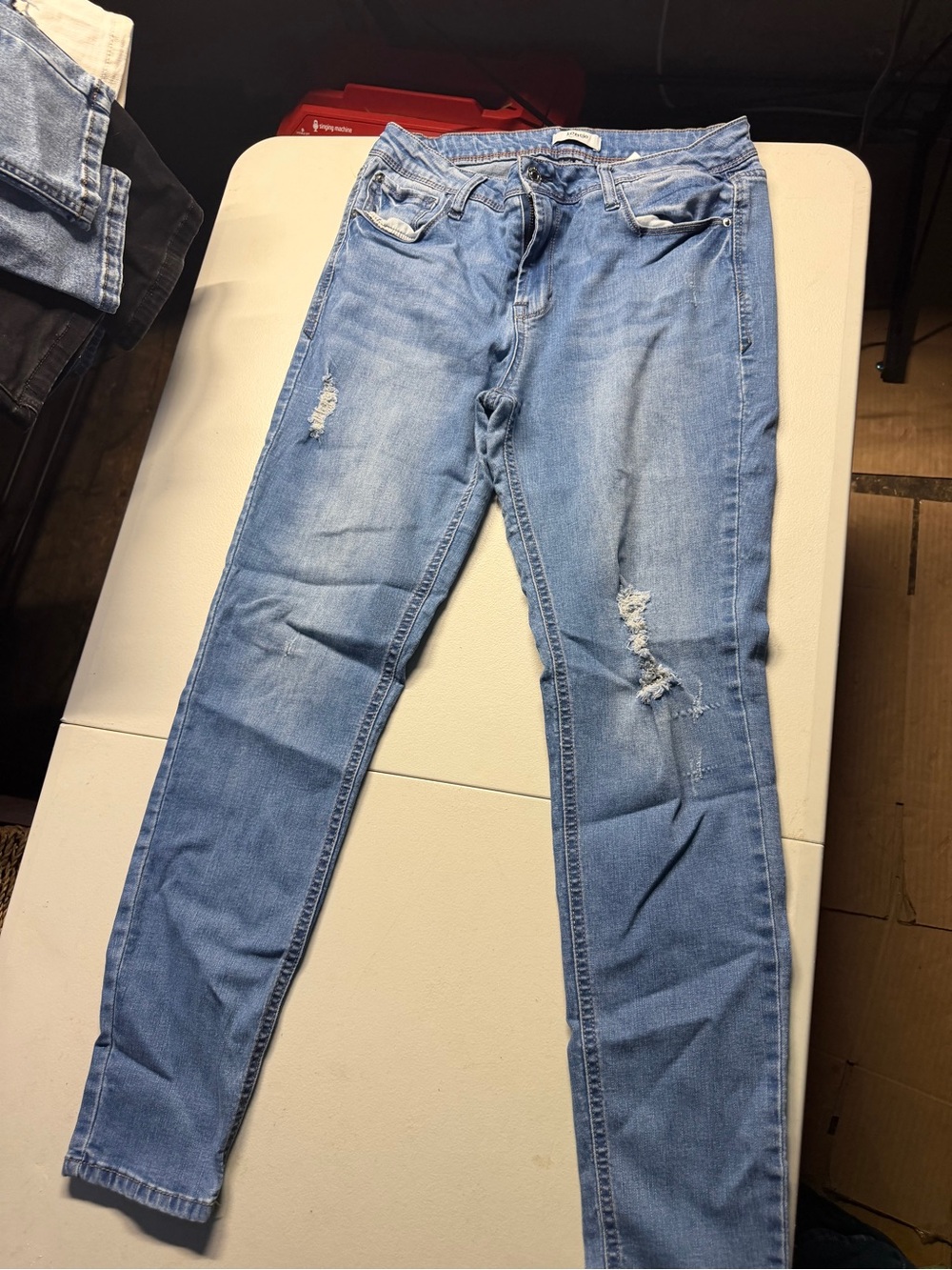 Kensie Light Blue Distressed Skinny Jeans for women’s